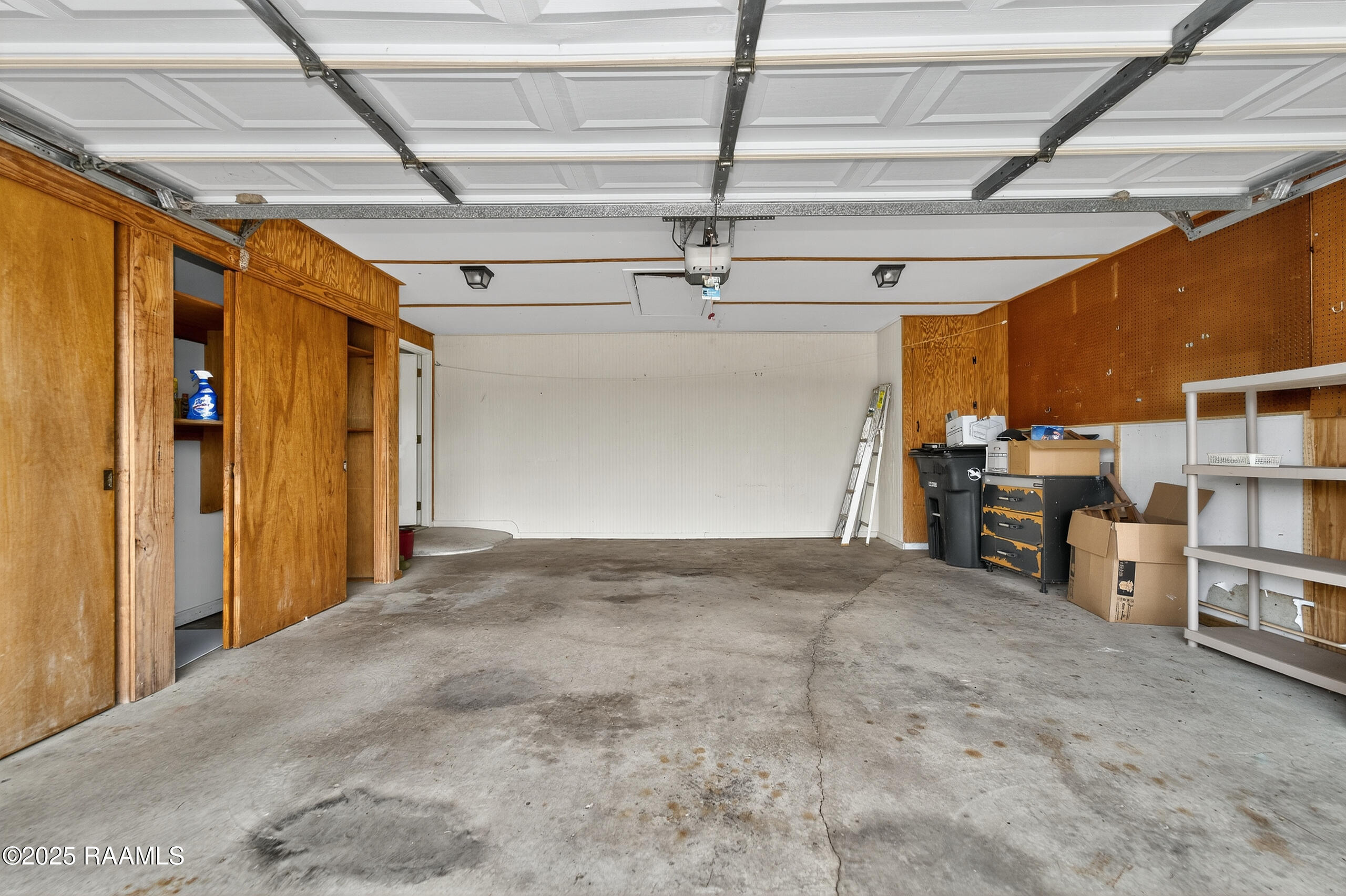 1009 Rue De Pierre New Iberia, LA 70563 - Photo 20 of 20 Garage