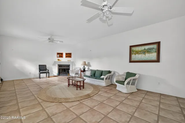 $180,000 | 1009 Rue De Pierre, New Iberia, LA 70563