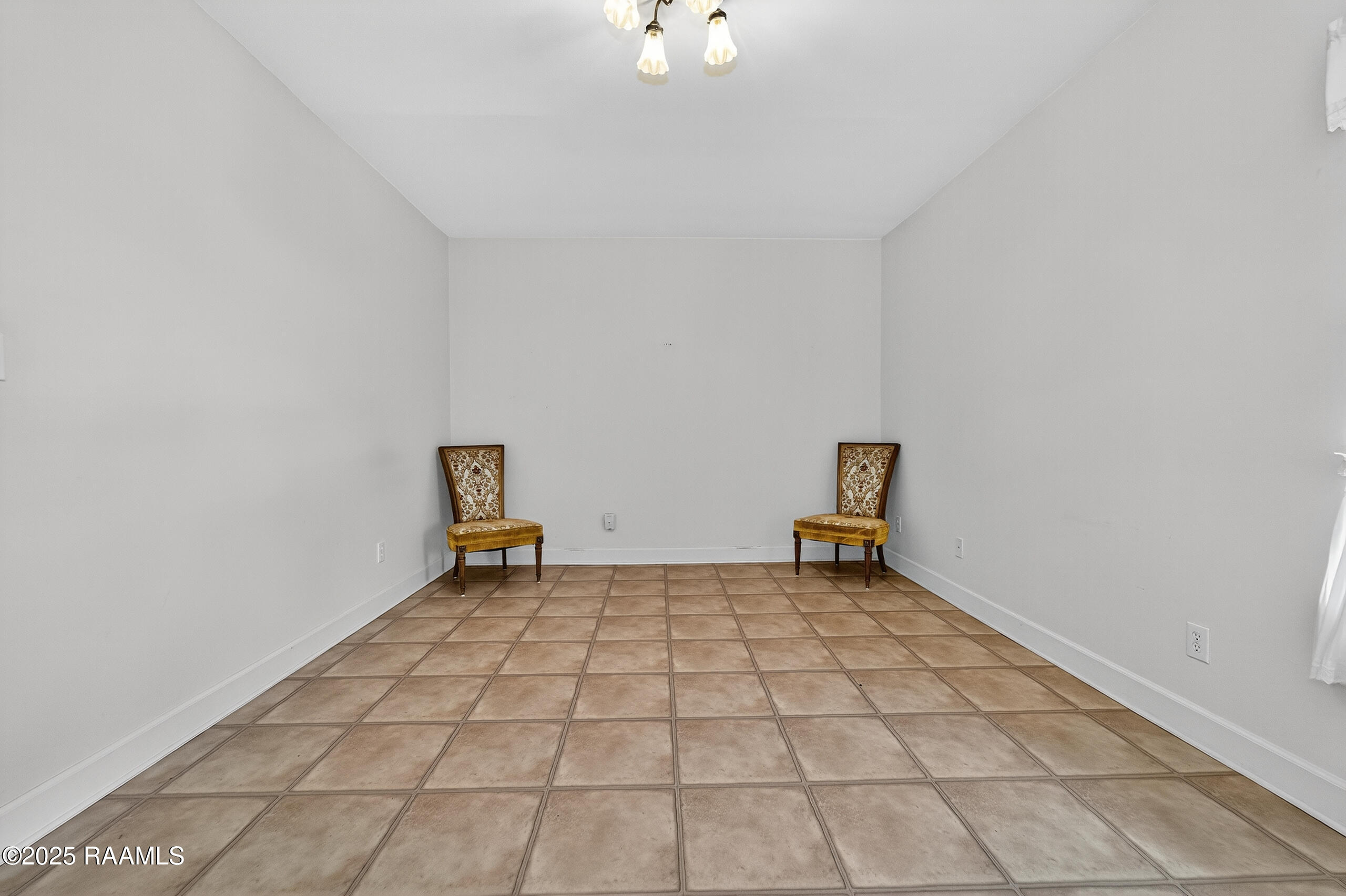 1009 Rue De Pierre New Iberia, LA 70563 - Photo 9 of 20 Master1