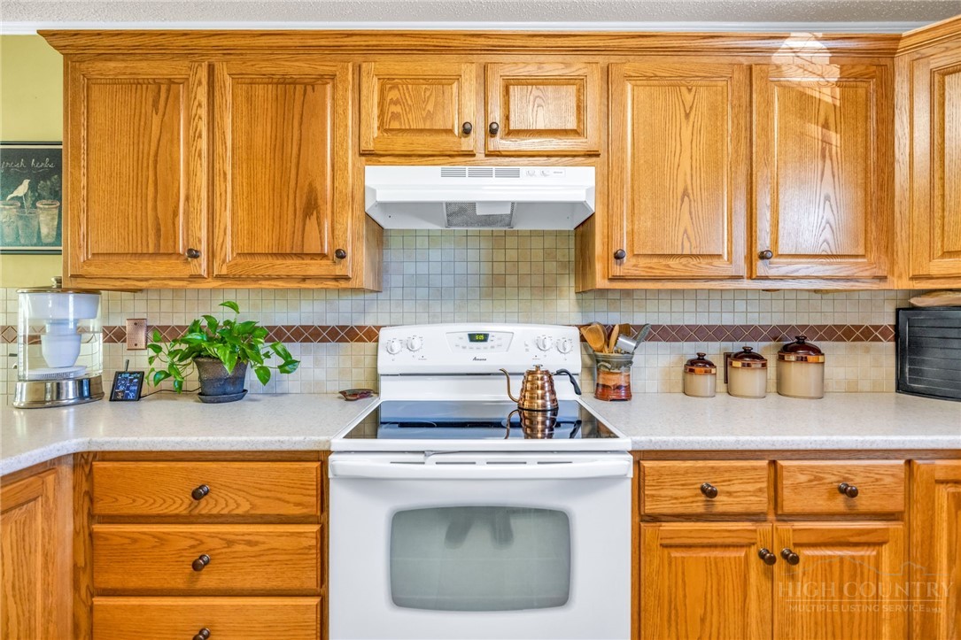 201 Reno Road West Jefferson, NC 28694 - Photo 20 of 45