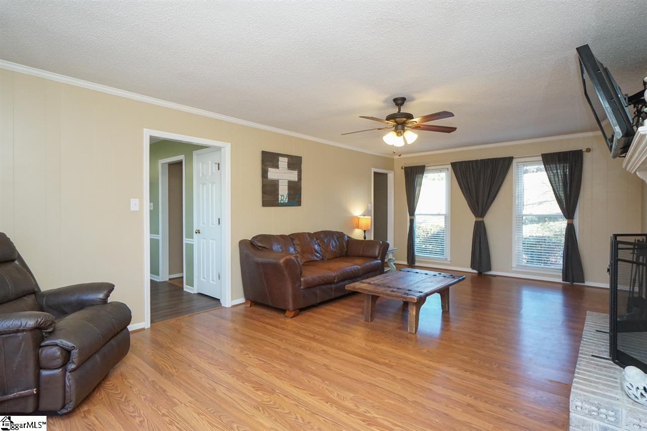 60 White Oak Court Inman, SC 29349 - Photo 12 of 30 Gallery Image 12