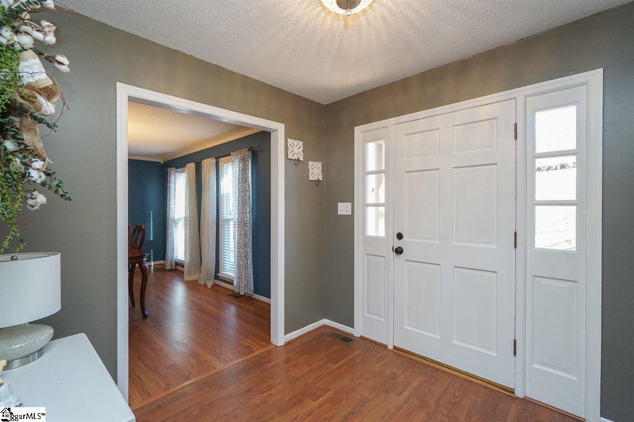60 White Oak Court Inman, SC 29349 - Photo 3 of 30 Gallery Image 3
