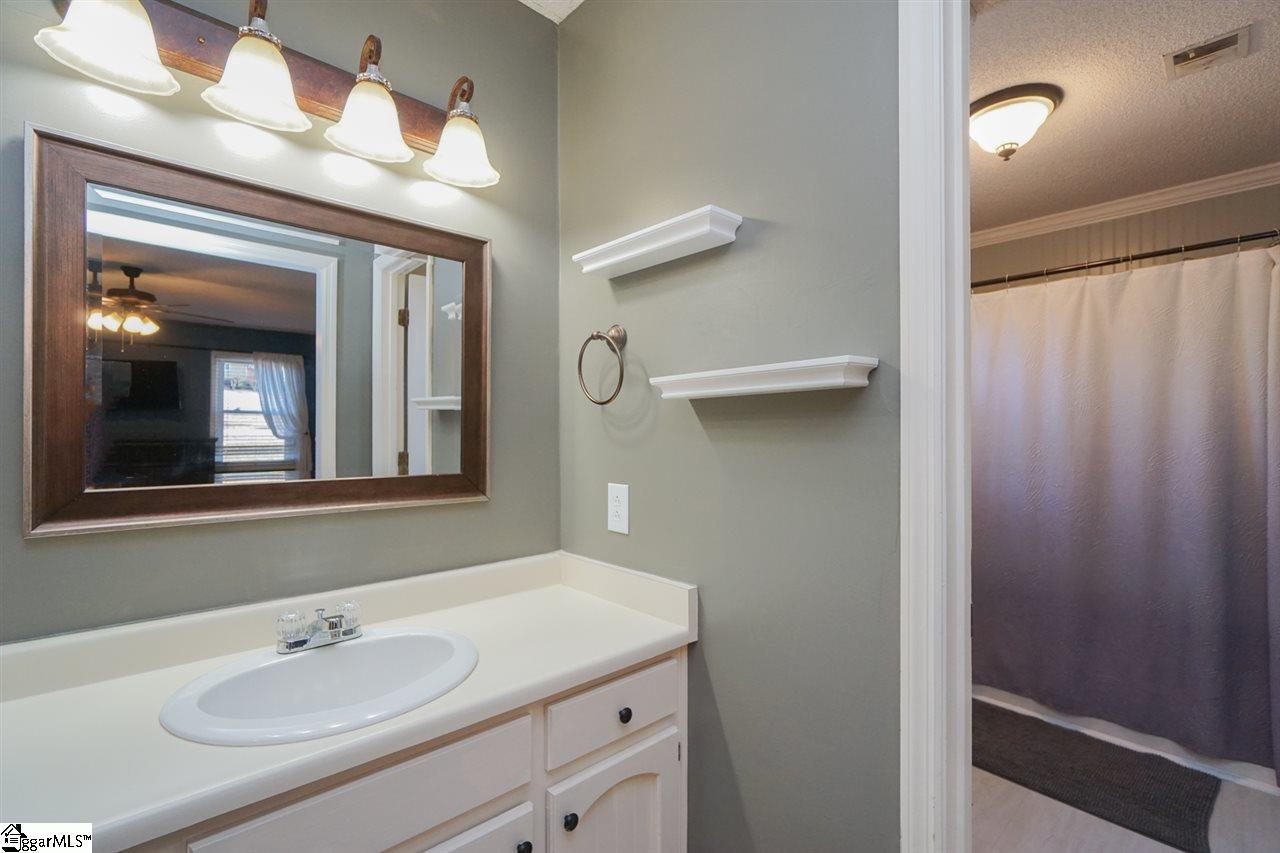 60 White Oak Court Inman, SC 29349 - Photo 21 of 30 Gallery Image 21