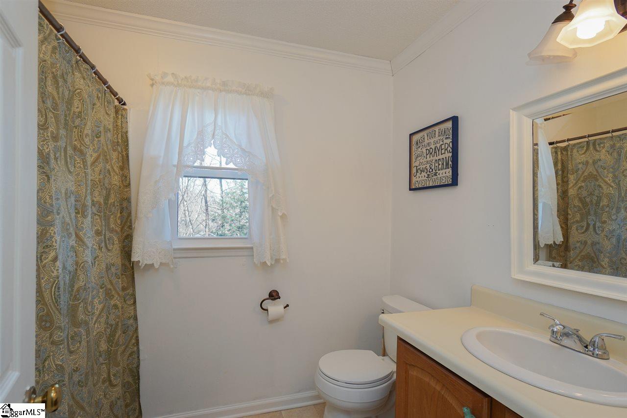 60 White Oak Court Inman, SC 29349 - Photo 23 of 30 Gallery Image 23