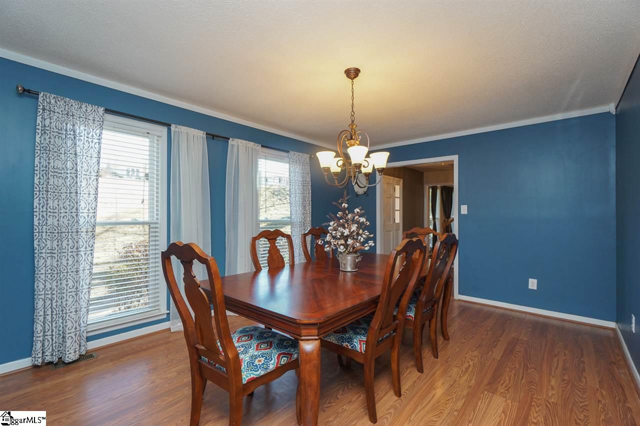 60 White Oak Court Inman, SC 29349 - Photo 5 of 30 Gallery Image 5