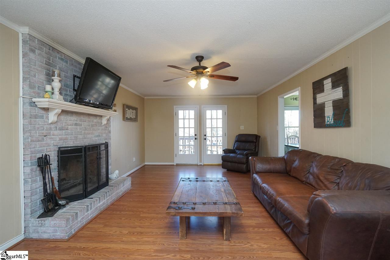60 White Oak Court Inman, SC 29349 - Photo 9 of 30 Gallery Image 9