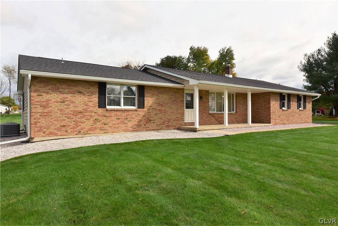 903 Breidinger Road Nazareth, PA 18064 - Photo 2 of 31 Gallery Image 2