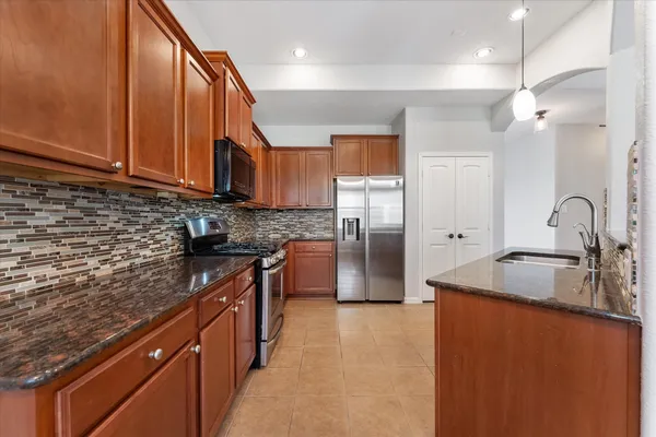 $2,599 | 146 Black Swan Place, The Woodlands, TX 77354