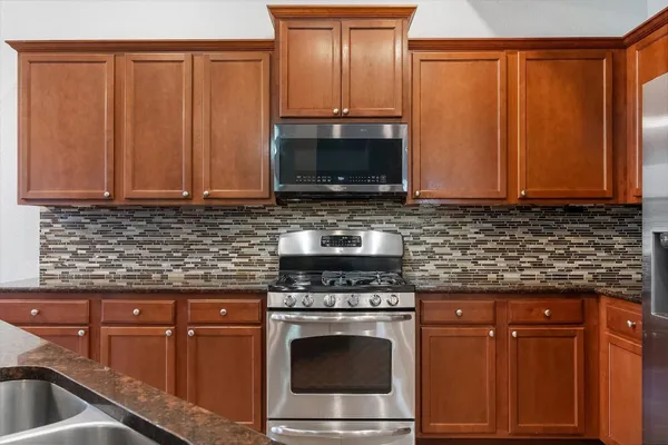 $2,599 | 146 Black Swan Place, The Woodlands, TX 77354