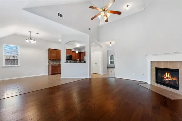 $2,599 | 146 Black Swan Place, The Woodlands, TX 77354