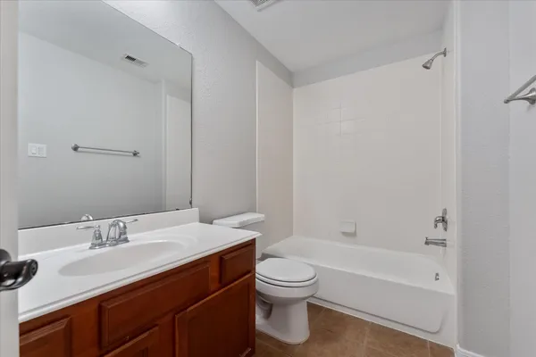 $2,599 | 146 Black Swan Place, The Woodlands, TX 77354