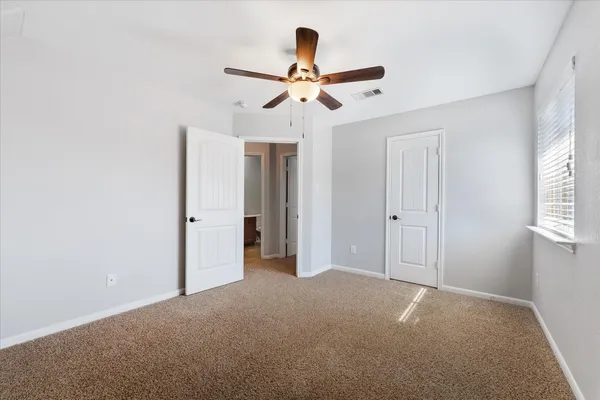 $2,599 | 146 Black Swan Place, The Woodlands, TX 77354