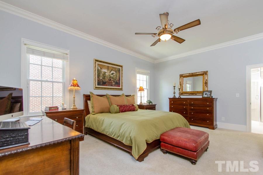 1717 Knox Road Raleigh, NC 27608 - Photo 13 of 25
