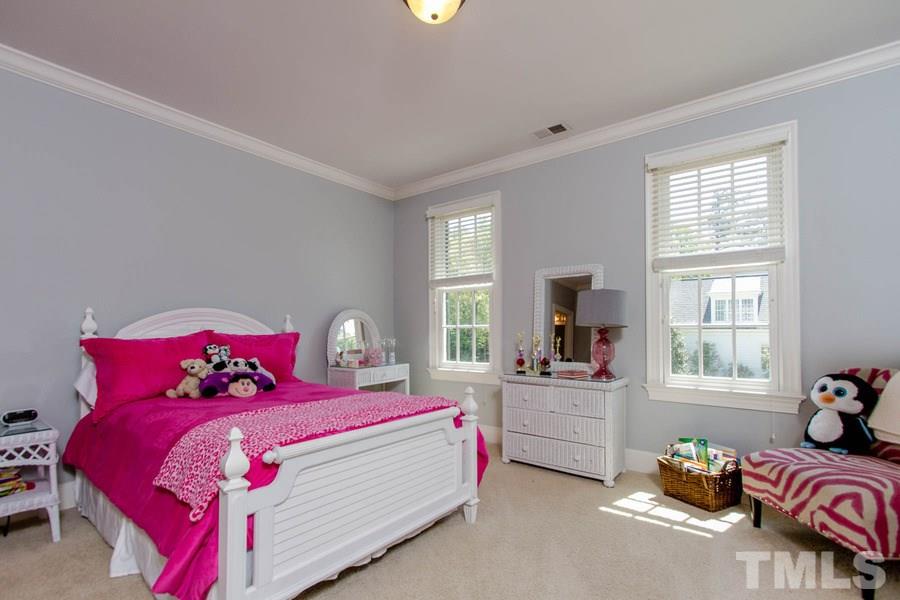 1717 Knox Road Raleigh, NC 27608 - Photo 15 of 25
