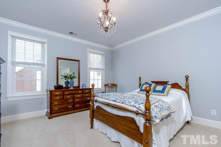 1717 Knox Road Raleigh, NC 27608 - Photo 17 of 25