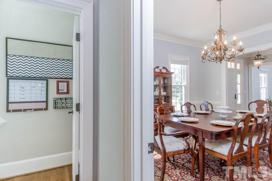 1717 Knox Road Raleigh, NC 27608 - Photo 6 of 25