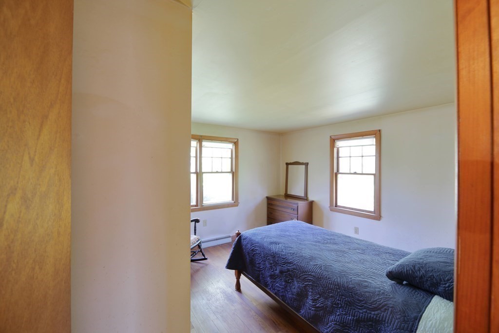 1043 Shore Road Bourne, MA 02559 - Photo 21 of 40 Gallery Image 21