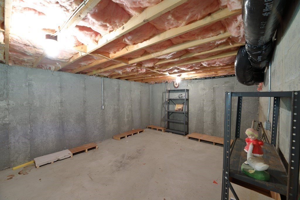 1043 Shore Road Bourne, MA 02559 - Photo 28 of 40 Gallery Image 28