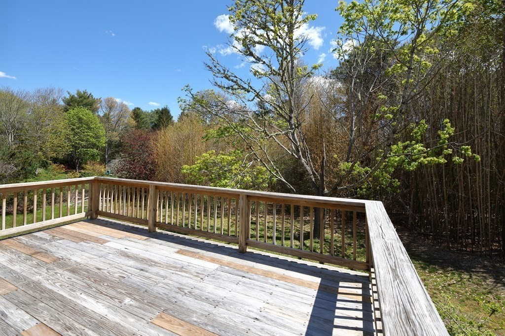 1043 Shore Road Bourne, MA 02559 - Photo 4 of 40 Gallery Image 4