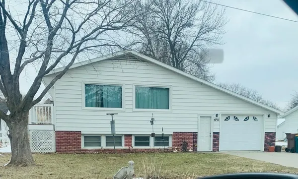 $199,900 | 471 1st Avenue Southwest, Glenville, MN 56036