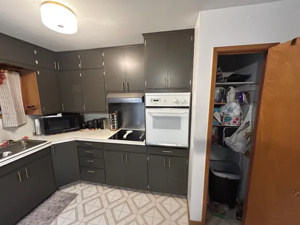 $199,900 | 471 1st Avenue Southwest, Glenville, MN 56036