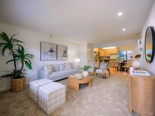 $420,000 | 720 Petaluma Boulevard South, Unit 30, Petaluma, CA 94952