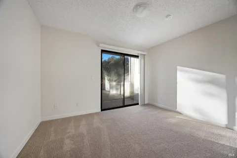 $425,000 | 720 Petaluma Boulevard South, Unit 30, Petaluma, CA 94952