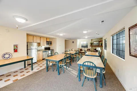 $425,000 | 720 Petaluma Boulevard South, Unit 30, Petaluma, CA 94952