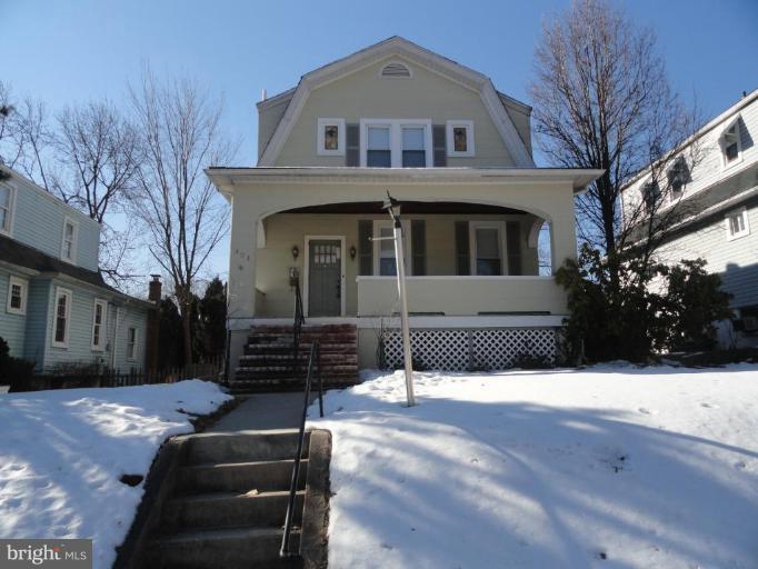 404 North Rock Glen Road Baltimore, MD 21229 - Photo 1 of 9 Exterior (Main)