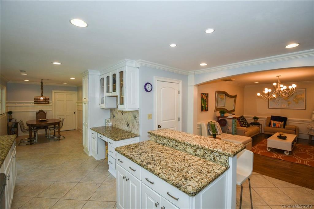 8134 Raintree Lane Charlotte, NC 28277 - Photo 12 of 24 Gallery Image 12