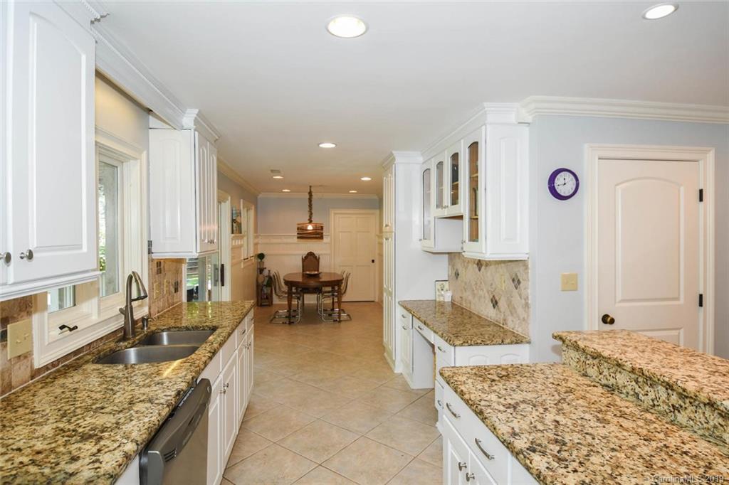 8134 Raintree Lane Charlotte, NC 28277 - Photo 13 of 24 Gallery Image 13