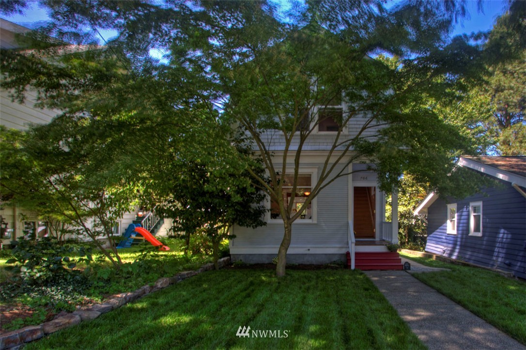 706 North 63rd Street Seattle, WA 98103 - Photo 2 of 23 Gallery Image 2