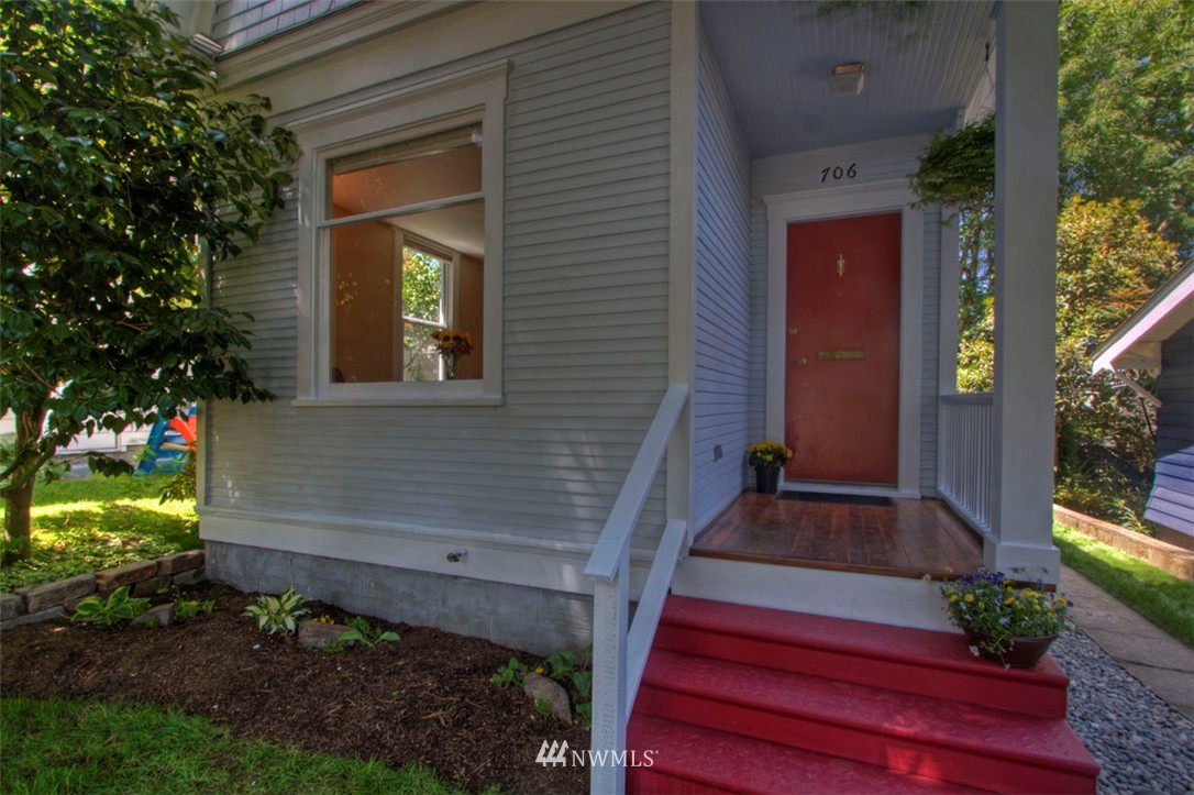 706 North 63rd Street Seattle, WA 98103 - Photo 3 of 23 Gallery Image 3