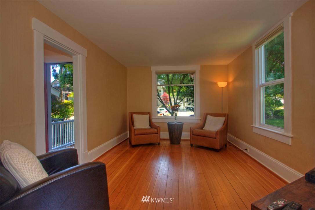 706 North 63rd Street Seattle, WA 98103 - Photo 4 of 23 Gallery Image 4