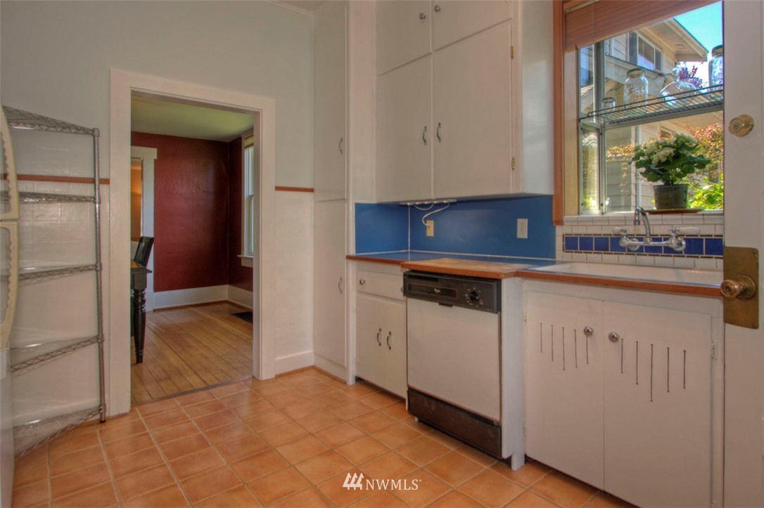 706 North 63rd Street Seattle, WA 98103 - Photo 9 of 23 Gallery Image 9