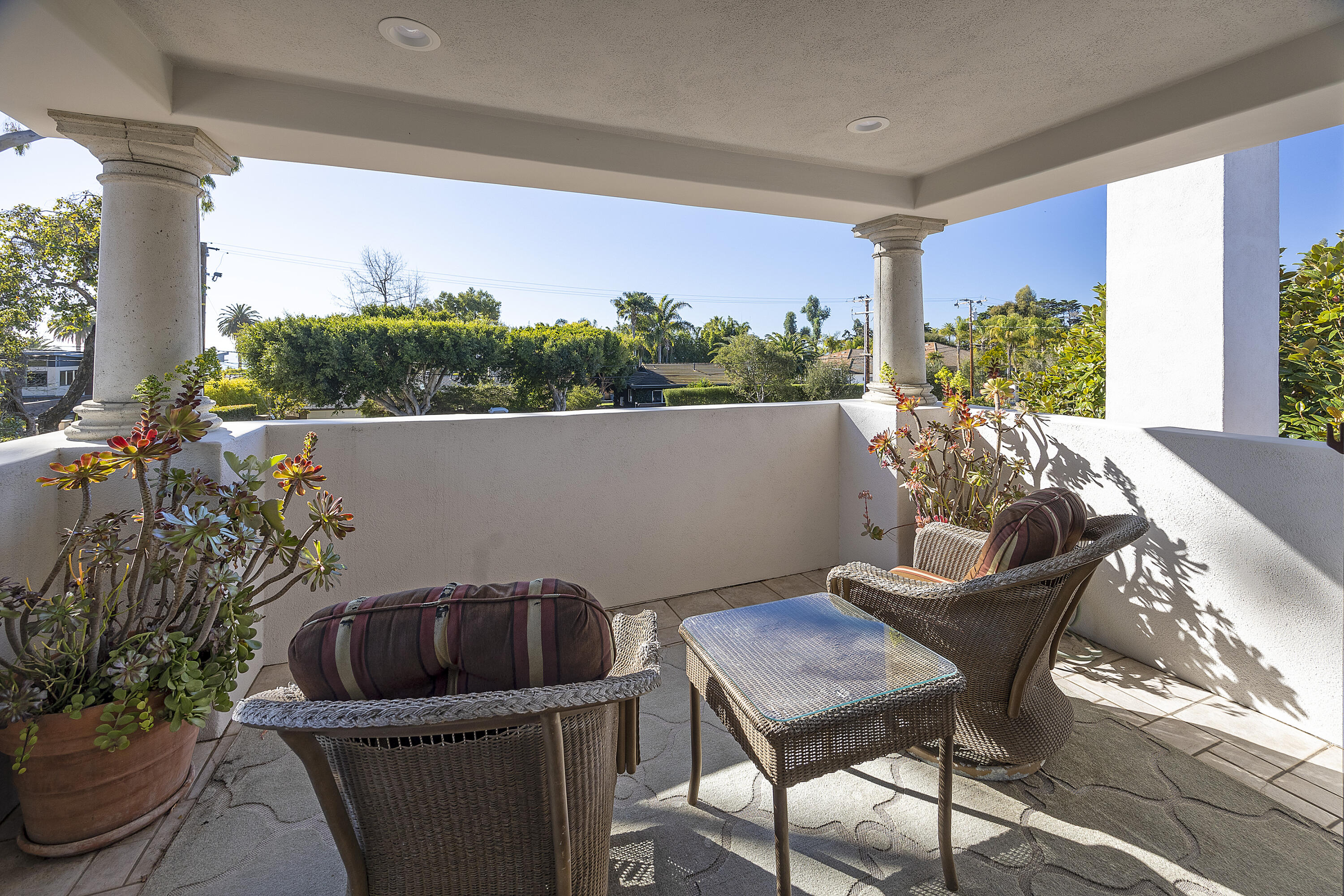 1138 Hill Road Santa Barbara, CA 93108 - Photo 12 of 25 a living room with furniture and a potted plant