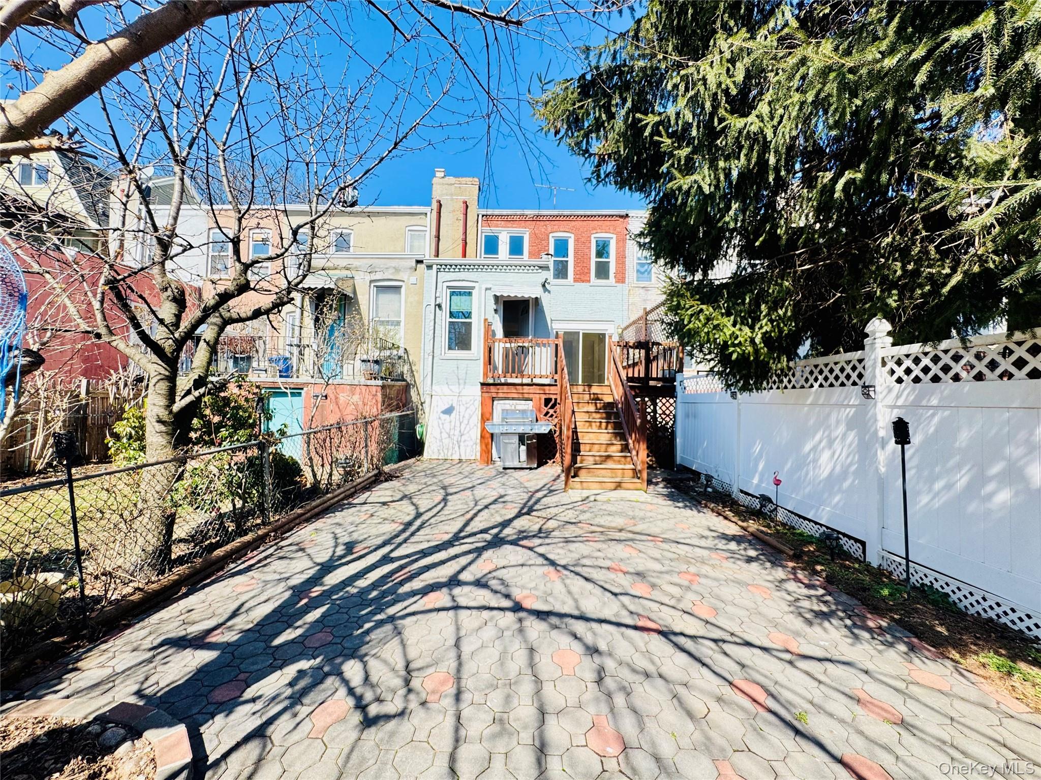76-18 85th Road Queens, NY 11421 - Photo 7 of 20