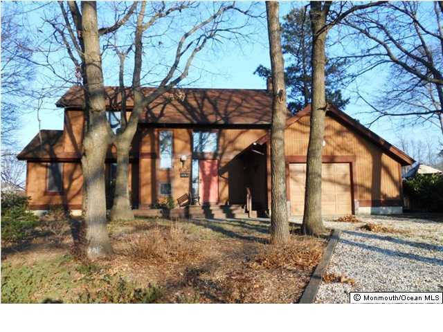 822 Patterson Road Point Pleasant, NJ 08742 - Photo 1 of 3 Primary Photo
