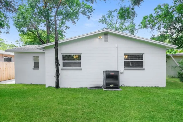 $1,945 | 1906 East North Bay Street, Tampa, FL 33610