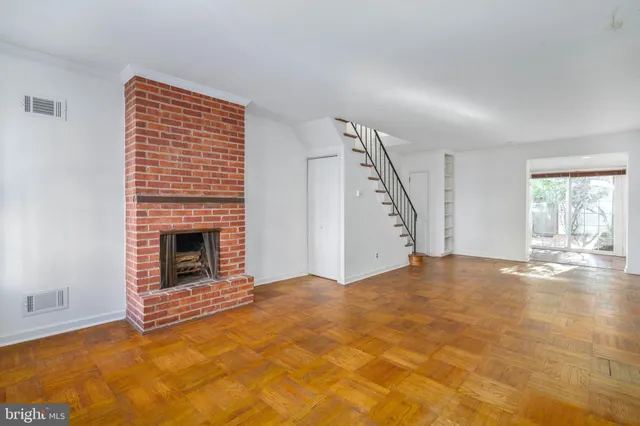 $650,000 | 2304 Waverly Street, Philadelphia, PA 19146