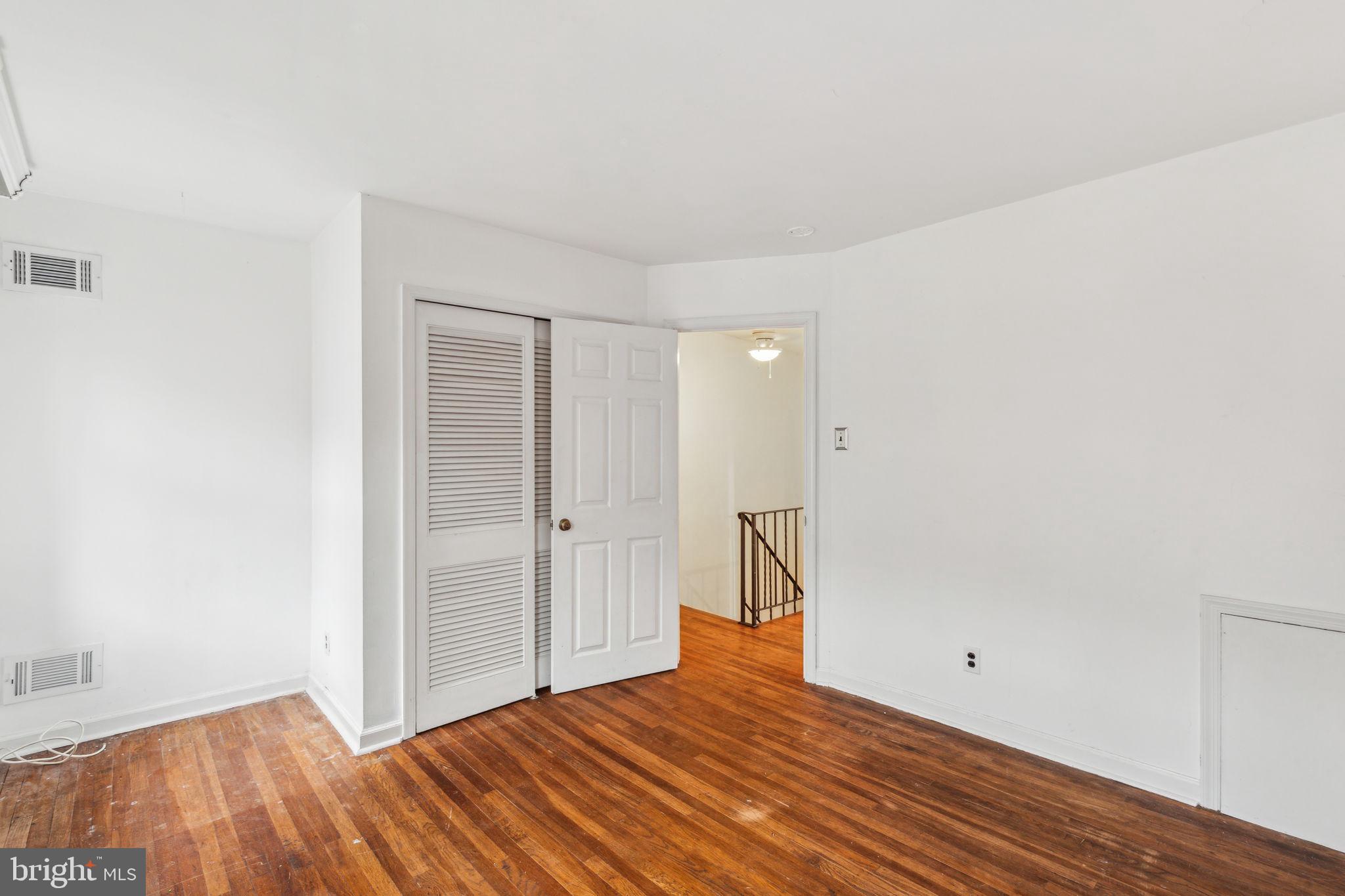 2304 Waverly Street Philadelphia, PA 19146 - Photo 16 of 30