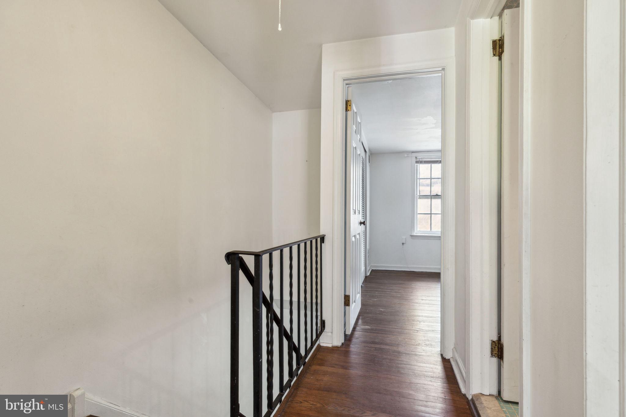 2304 Waverly Street Philadelphia, PA 19146 - Photo 19 of 30