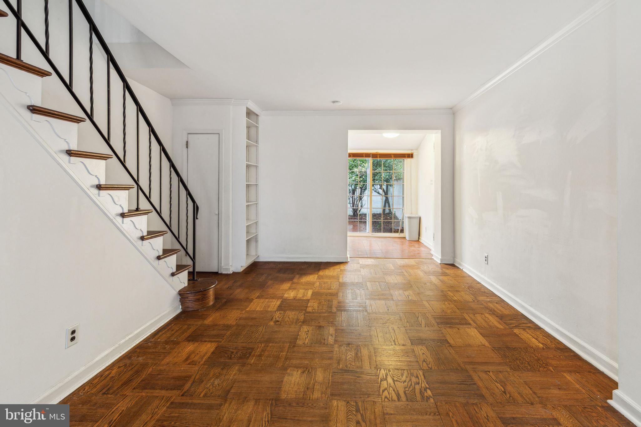 2304 Waverly Street Philadelphia, PA 19146 - Photo 4 of 30