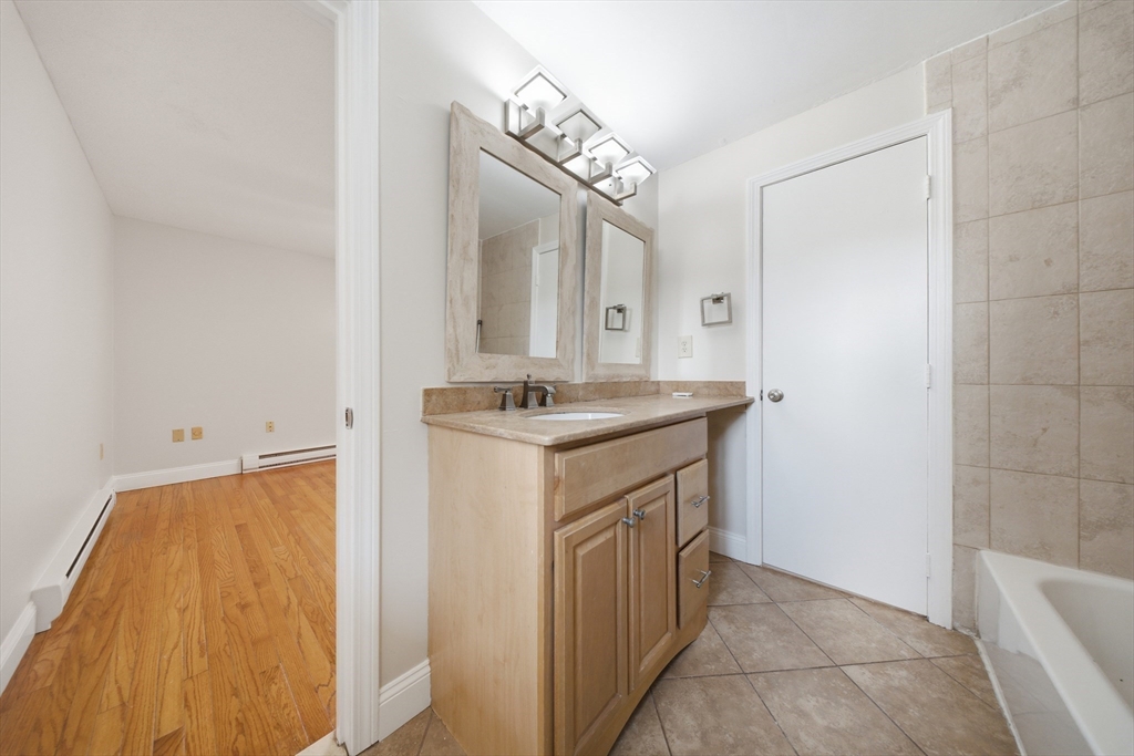 10 Erick Road, Unit 32 Mansfield, MA 02048 - Photo 13 of 26 Gallery Image 13