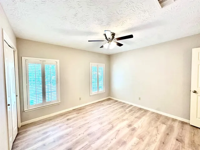 $3,000 | 15 Outervale Place, The Woodlands, TX 77381