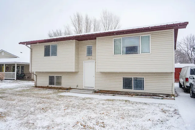 $355,000 | 1715 Almo Avenue, Burley, ID 83318