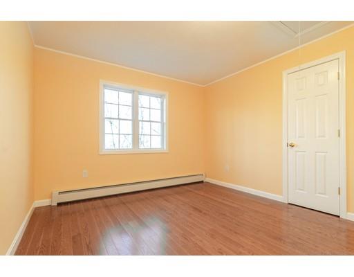 14 Blake Street Worcester, MA 01604 - Photo 13 of 24 Gallery Image 13