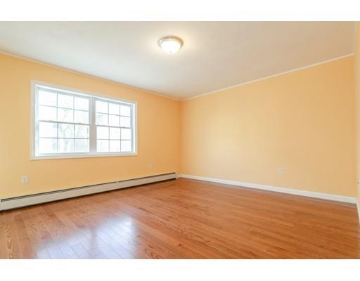 14 Blake Street Worcester, MA 01604 - Photo 14 of 24 Gallery Image 14