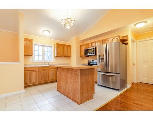 14 Blake Street Worcester, MA 01604 - Photo 2 of 24 Gallery Image 2