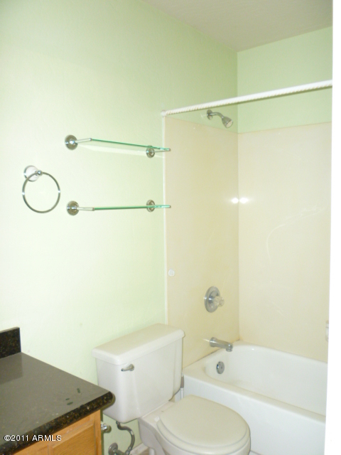 1437 East Mineral Road Gilbert, AZ 85234 - Photo 27 of 36 bathroom 2